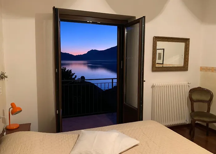 Дом отдыха Casa Ludovica - Cozy With Panoramic & Mountain Views *